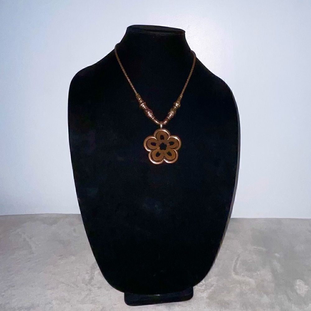 Beautiful Copper & Wood Flower Power Necklace Reversible - Picture 2 of 10